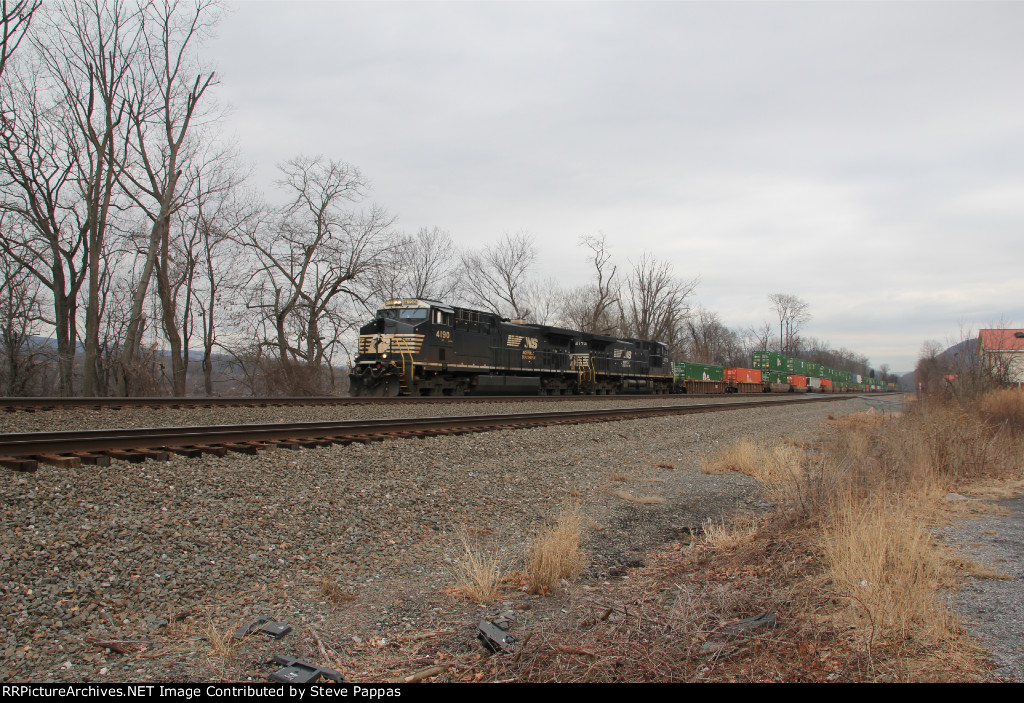 NS 4190 take train 257 West